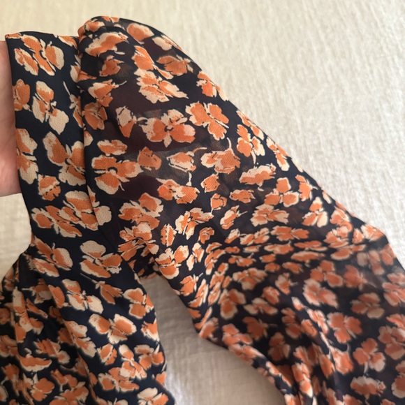 Abercrombie & Fitch Floral Top - Picture 3 of 3
